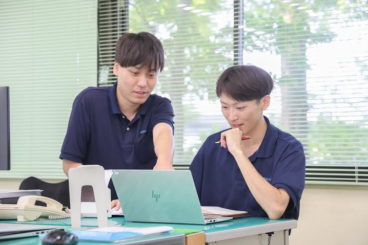 質問明るくて風通しがよく、気軽に相談できる職場です。