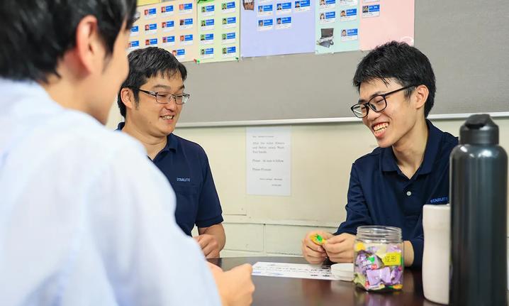 質問幅広い年齢層が在籍していて海外からの実習生もいる職場です