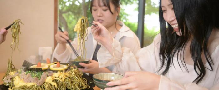 山も海もグルメも､名物瓦そばをぜひ